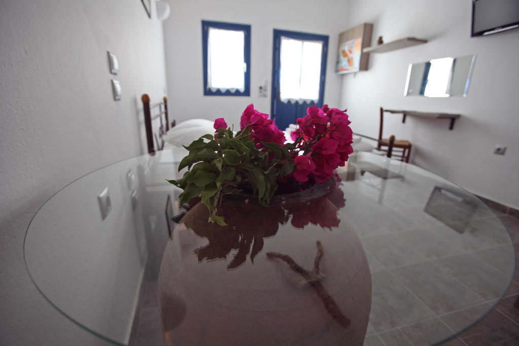 Margarita'S Rooms Folegandros Town Номер фото