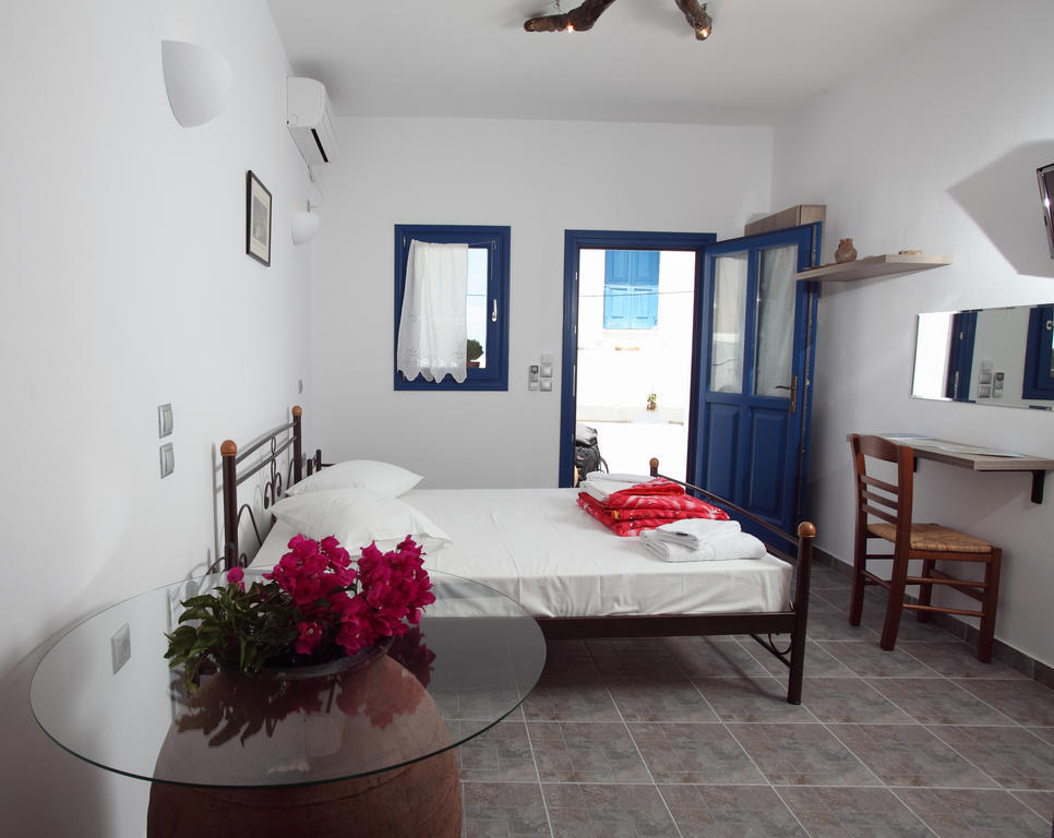 Margarita'S Rooms Folegandros Town Номер фото